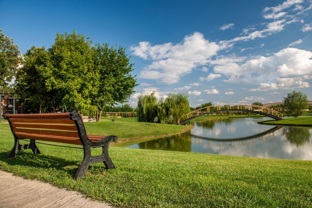 Ambassadori Kachreti Golf Resort Kachretʼi Dış mekan fotoğraf