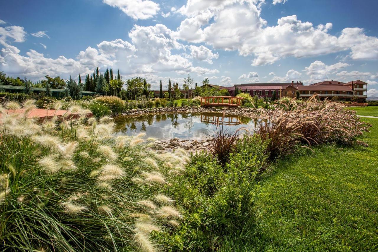 Ambassadori Kachreti Golf Resort Kachretʼi Dış mekan fotoğraf